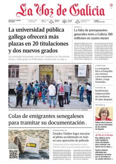 COLAS DE EMIGRANTES SENEGALESES PARA TRAMITAR SU DOCUMENTACIÓN